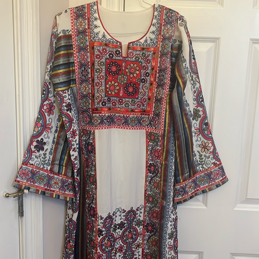 Palestinian Ramallah thob